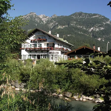 Aschenbrenner 3* Γκάρμις-Παρτενκίρχεν