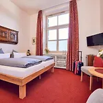 Aschenbrenner 3*