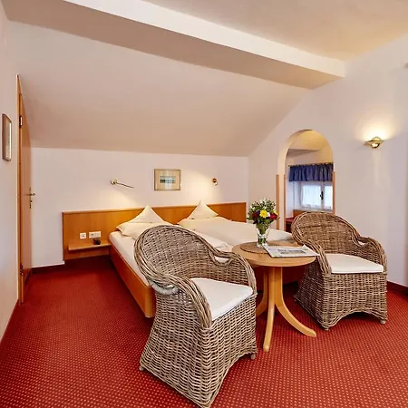 Aschenbrenner Отель Гармиш-Партенкирхен